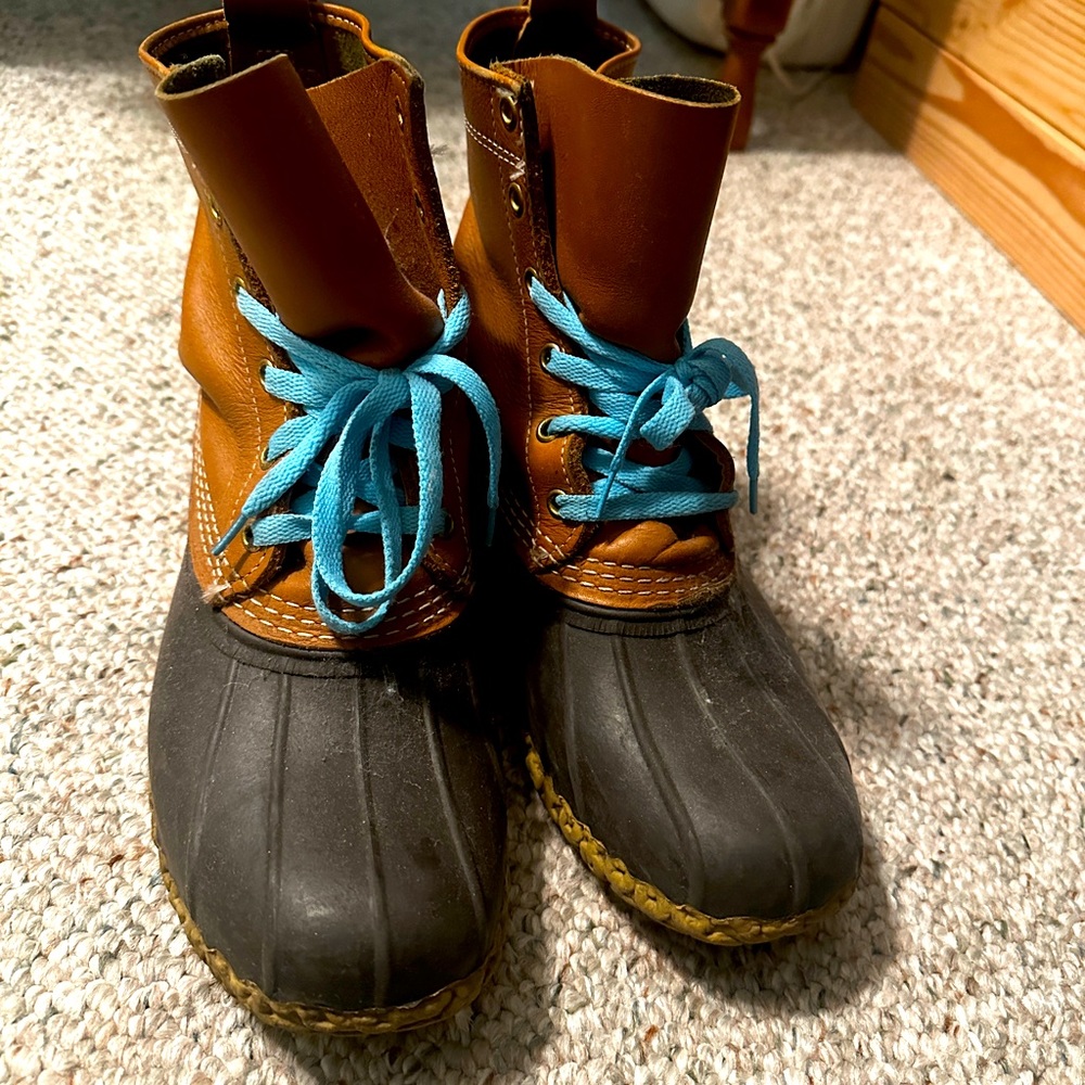 Lightly use classic LL Bean bean boots